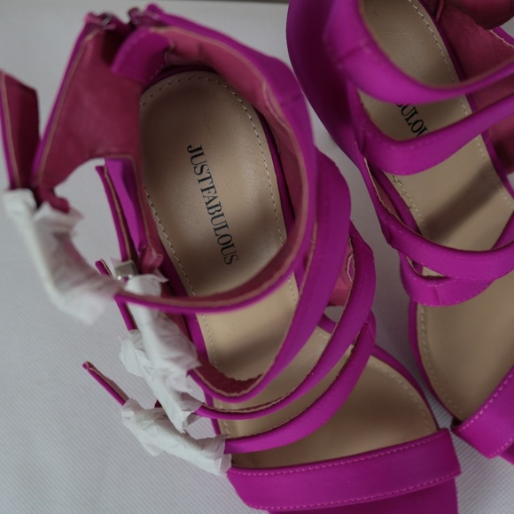 NEW JustFab "Connie" Fuchsia Buckle Up Strappy Stiletto Heels Sandals Size 7.5 - Picture 9 of 11